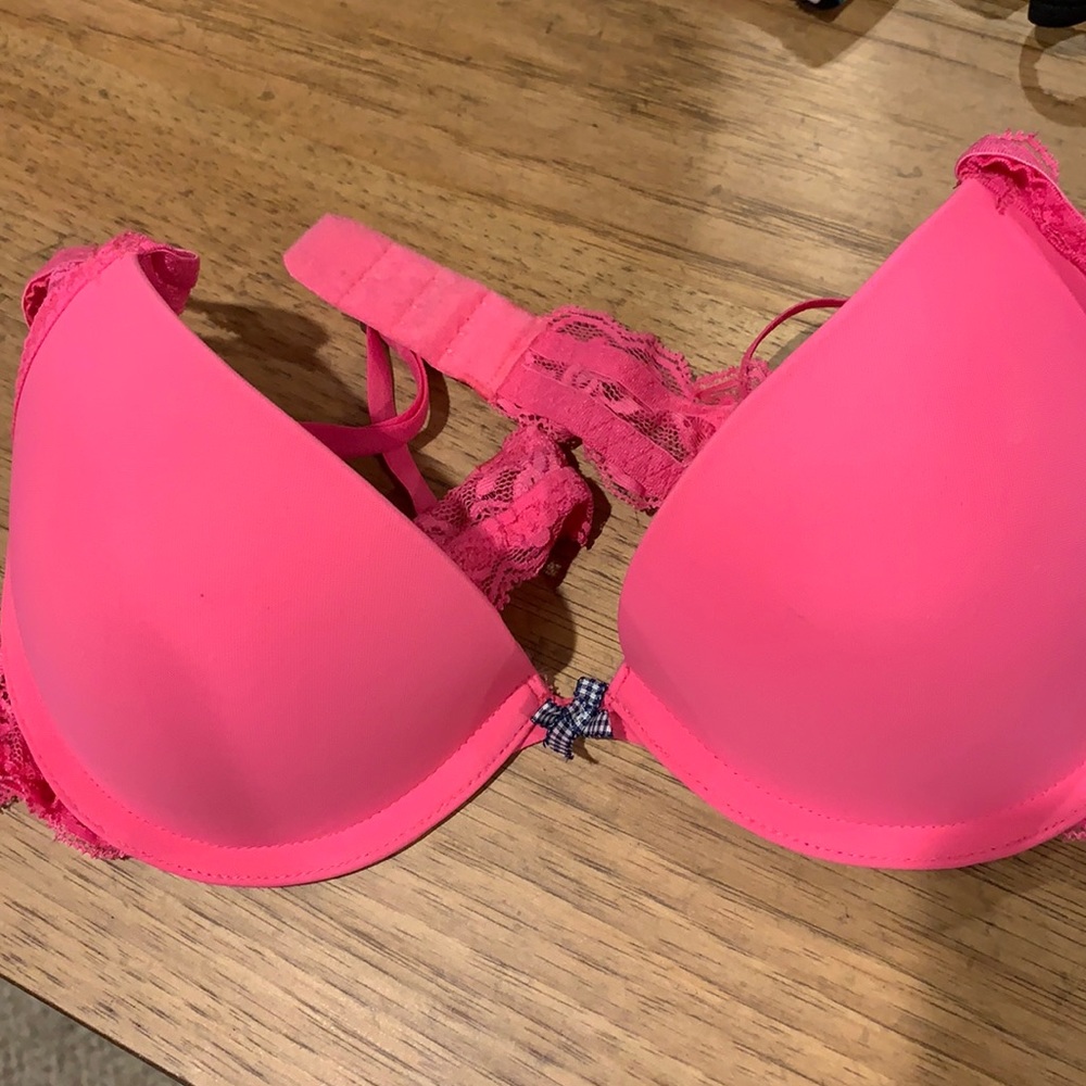 Gilly Hicks Extreme push-up 34B never worn bra